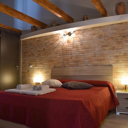 ナポリ Famigi Bed & Breakfast エクステリア 写真
