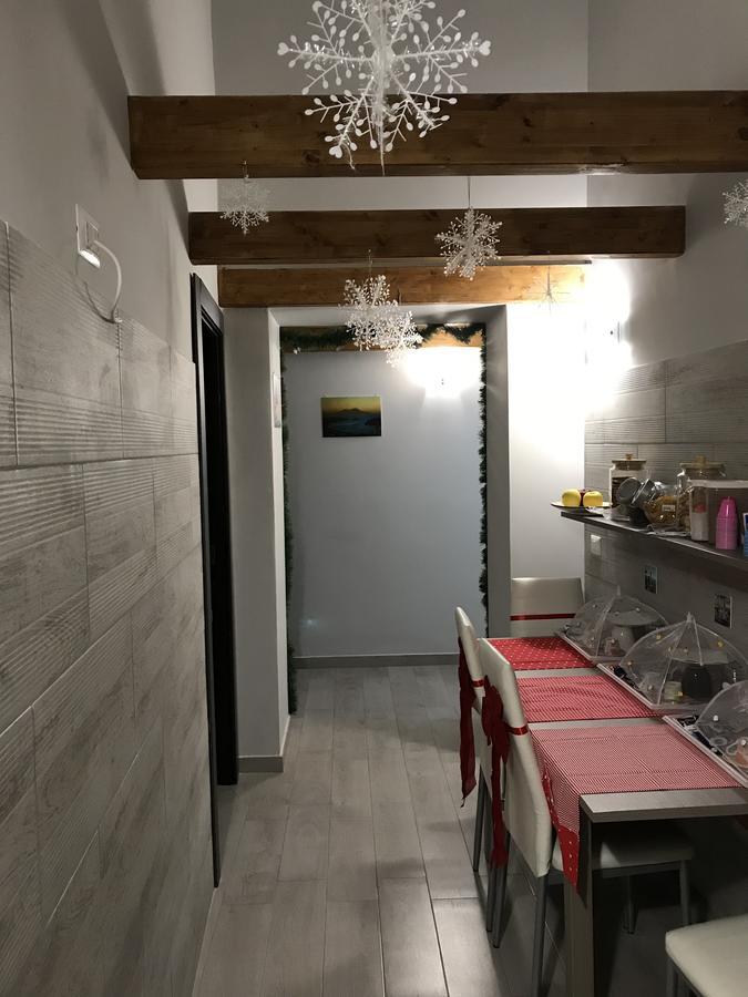 ナポリ Famigi Bed & Breakfast エクステリア 写真