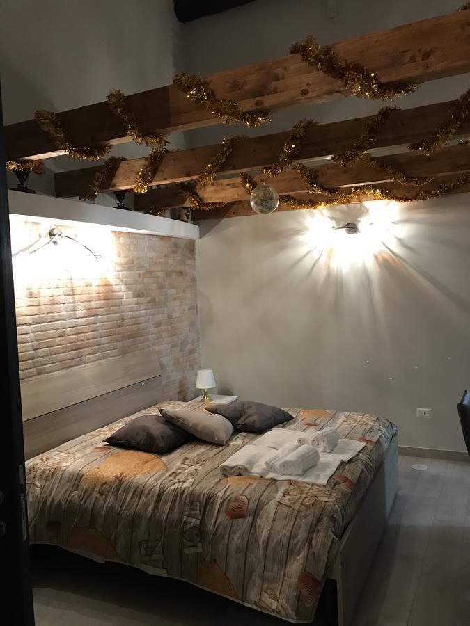 ナポリ Famigi Bed & Breakfast エクステリア 写真